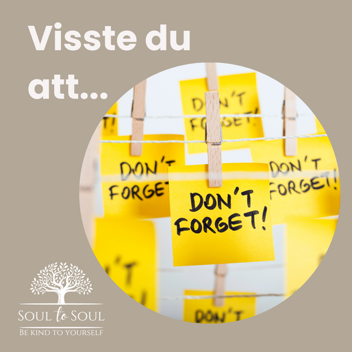 Post-it lappar uppfästa med klädnypor